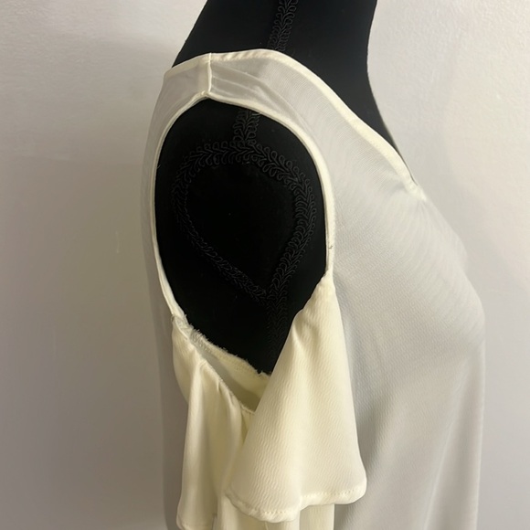 Sweet Wanderer Elegant Cold Shoulder Lightweight Semi-Sheer Blouse, Sz. S. - Picture 4 of 8